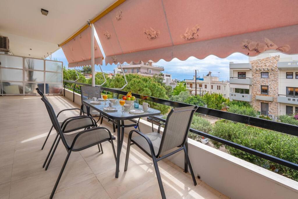 Peaceful 2 Bedroom In Glyfada Center アテネ エクステリア 写真